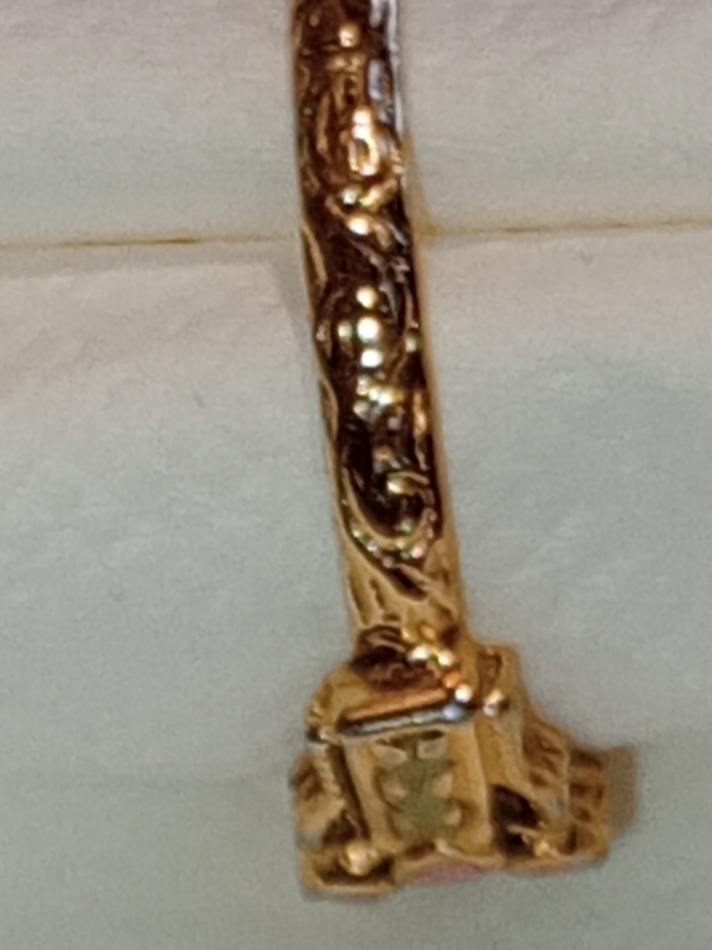 Ring Gold Floral Enamel Cluster Ring Victorian Style with Pink Petal Accents - Picture 11 of 13